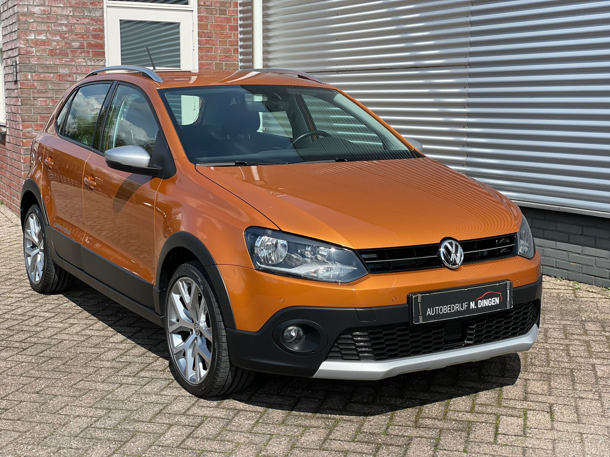 Maand veiligheid Aannemer Volkswagen Polo 1.2 TSI Cross – Autobedrijf N. Dingen